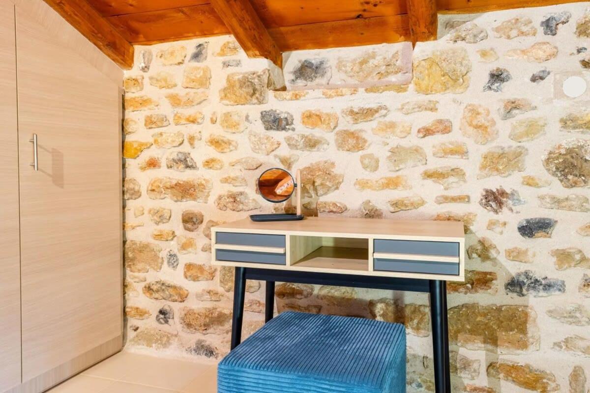 Mantineia Stone Villa-An Ethereal Getaway Megali Mantineia Bagian luar foto